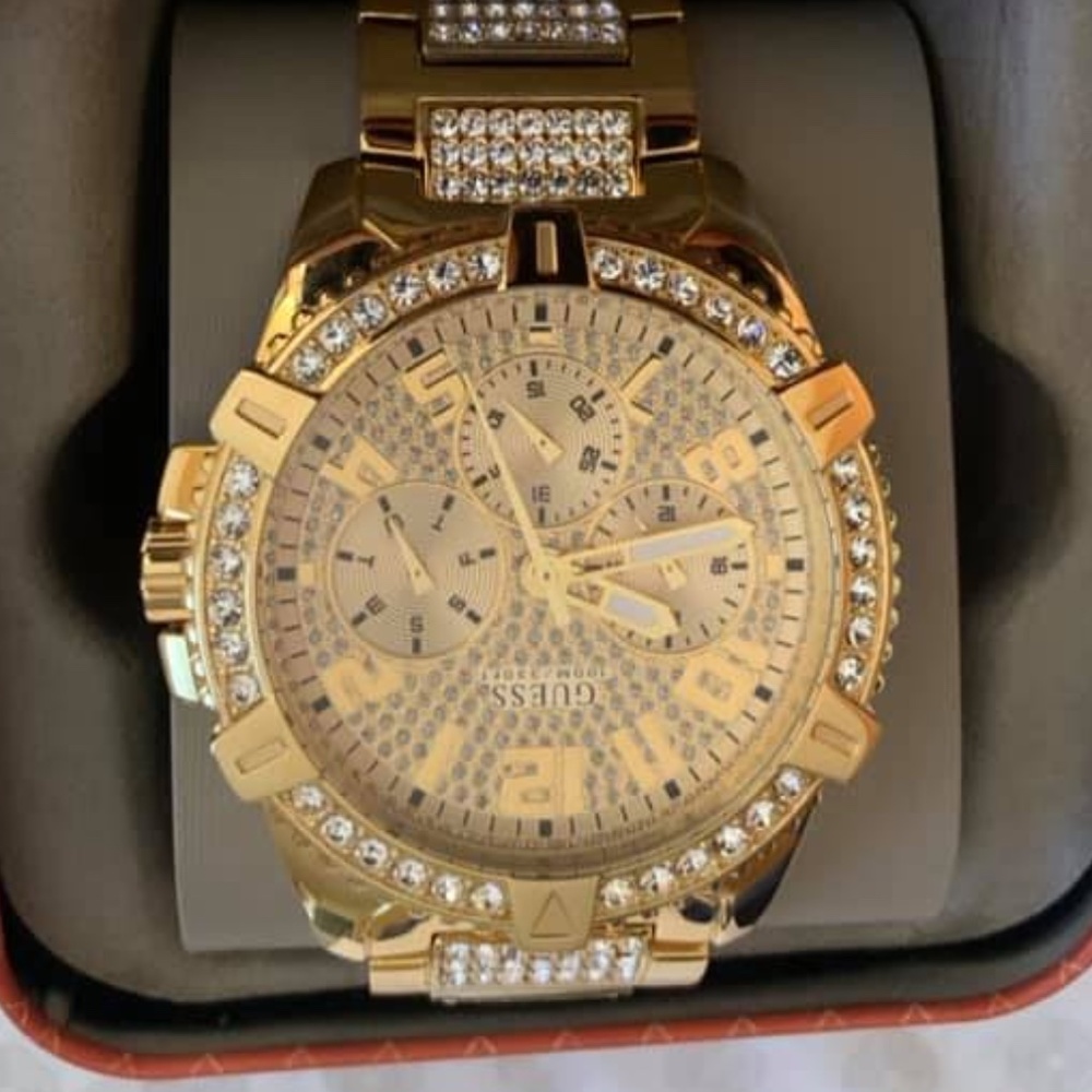 Men’s Guess watch